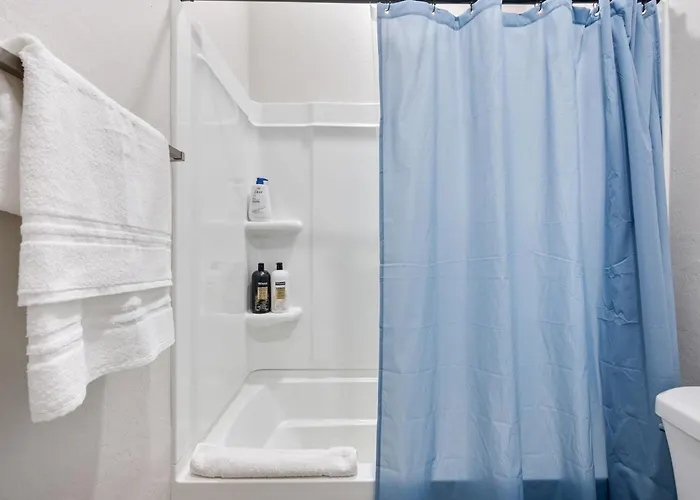 Apartment 2b2b With Free Parking And Premium Beds